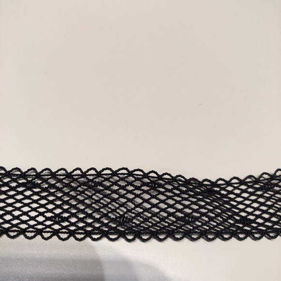 Choker - Picture 3 of 3